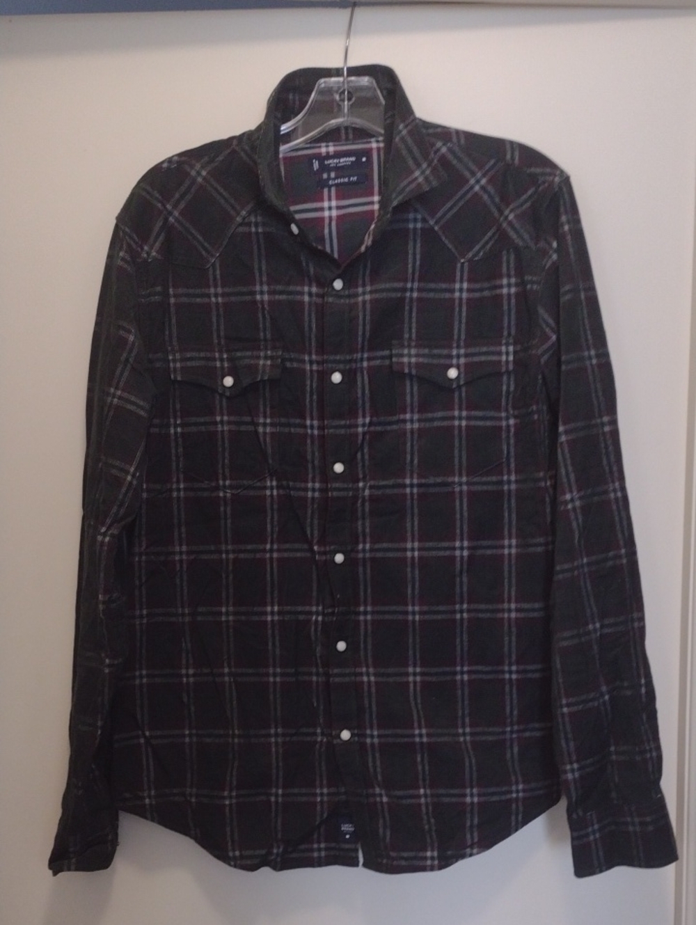 Lucky Brand Classic Fit Green and Maroon Plaid Button Up Shirt (J790)